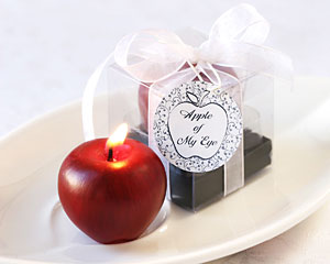 Apple of My Eye Mini-Candle in Gift Box with Ribbon and Tag
