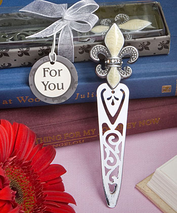 Fleur de lis design bookmarks