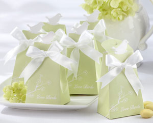 "For the Love Birds" Elegant Icon Favor Box (Set of 24)