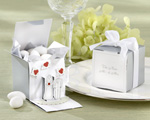 An Outstanding Couple! Bride and Groom 3-D Pop-Up Favor Box (Set of 24, Can be Personalized)