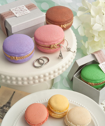 MACAROON DESIGN CURIO BOXES